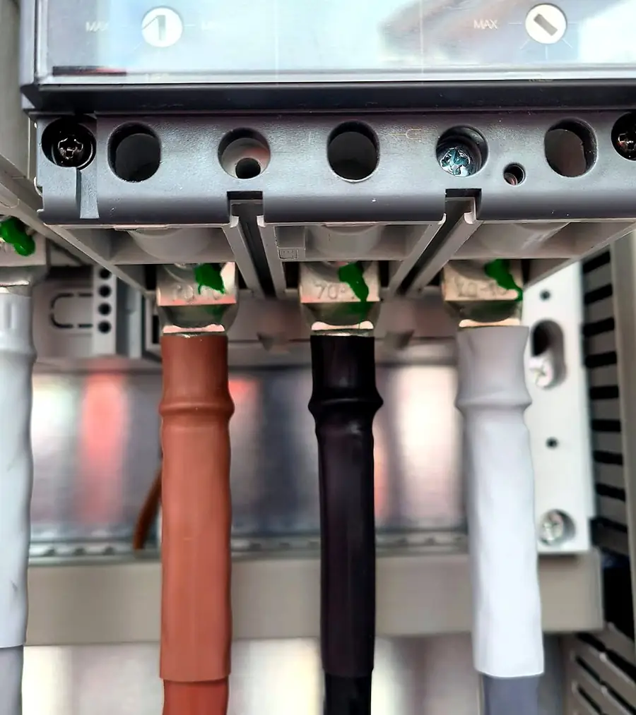 Cables terminated with torque marks